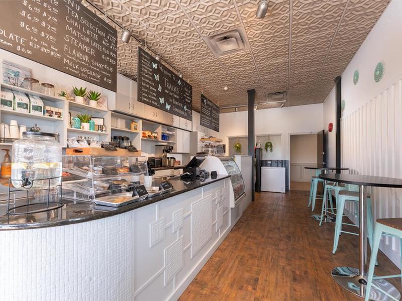 9657F42411E268A6E6C223F4C84E6CA4