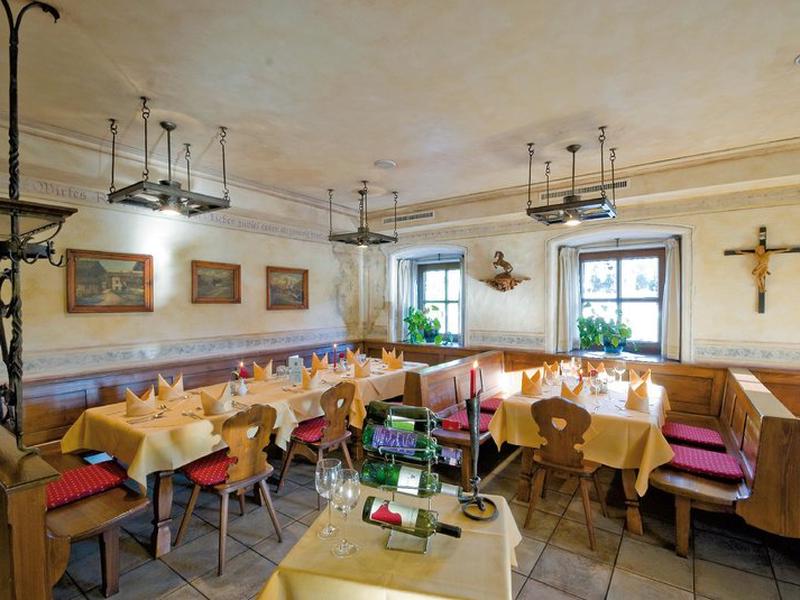 6EE6D89B41A63A4EBDA48DD035999E4E