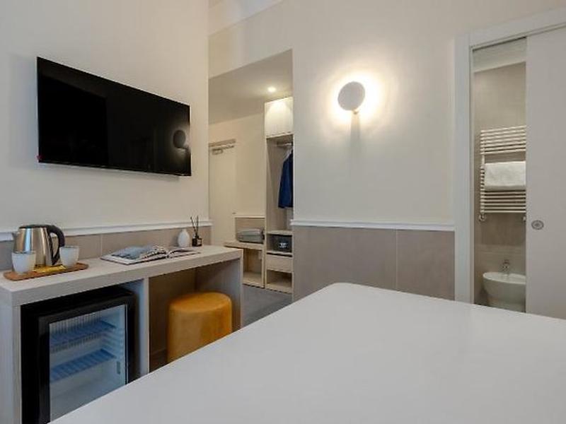 5F8C117E1089F7AA54B5BDFA960F0D12