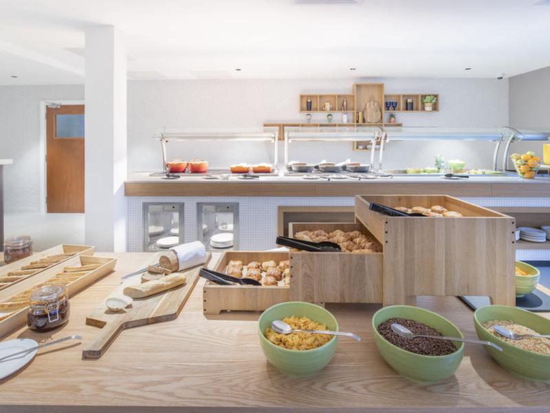 898E3C7AEA6F21DBAFEAF116CADE7F5B