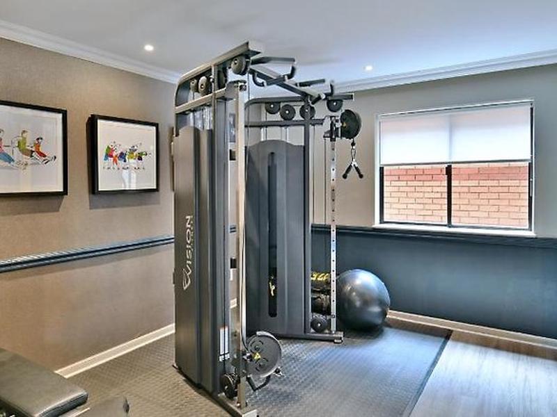 Courtyard Hotel Rosebank
