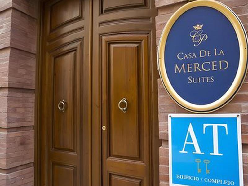 Casa de la Merced Suites