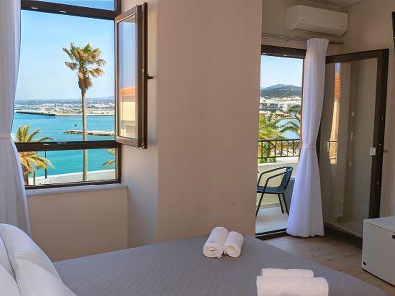 Faros Beach Hotel