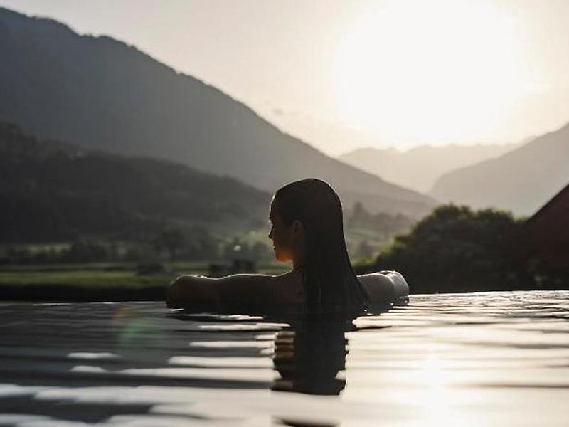 6AB8321F4F3C6512B6258645F5C2AC3E