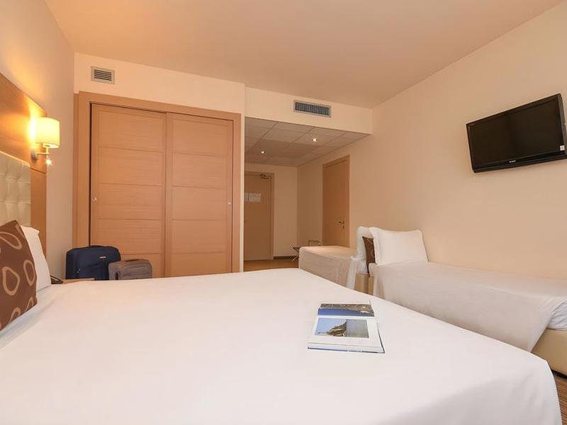 49A851BEFF817AB30360D3560578B798