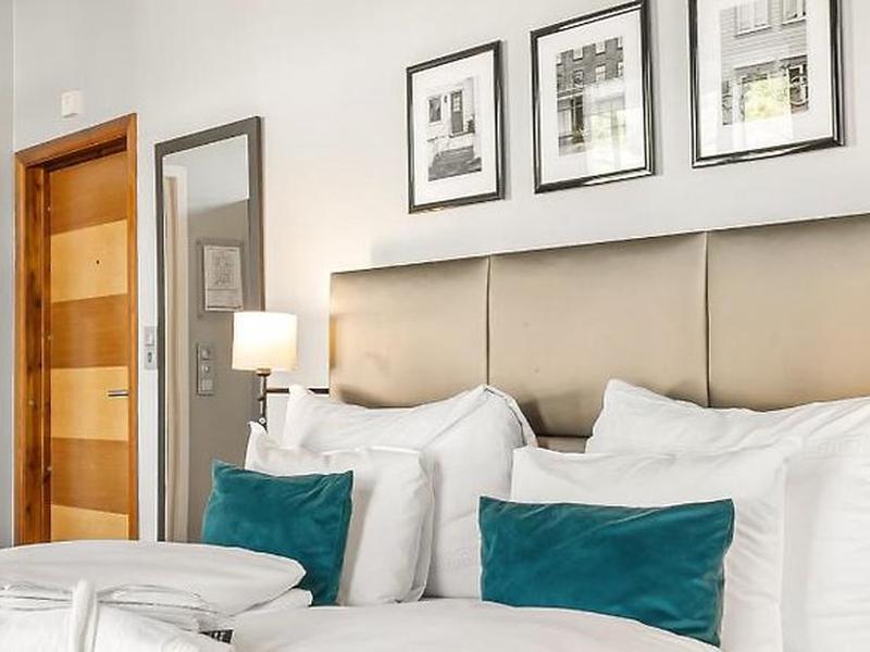 Clarion Hotel Admiral