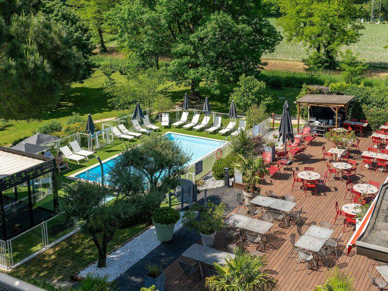 Novotel Grenoble Nord Voreppe Hotel