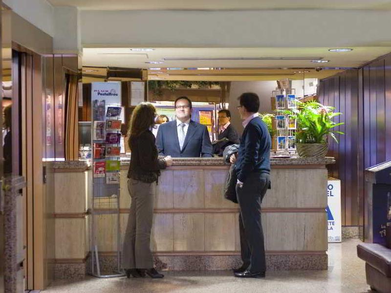 6117AECB41C9F6770E0D7A5C38A30098