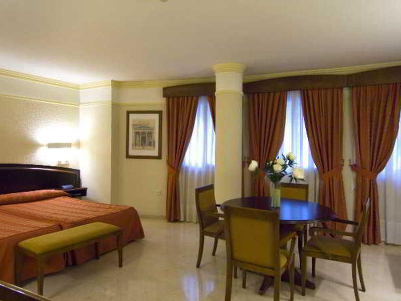 30A117C176E7028B311A12B64F94E0BF