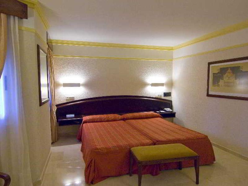 F3B47999952D39ABBC78BDAD1FE48BD4