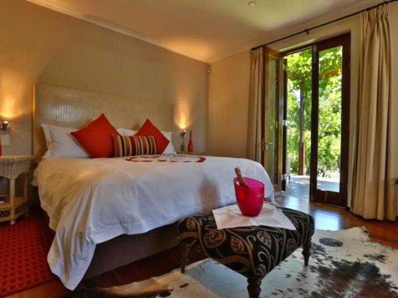 CDDFB96B415D5BD637C8BA8CCF39D501