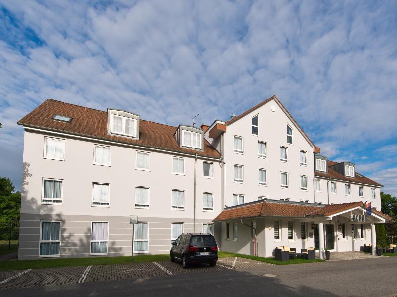 7C21CD47484C94F43565D4AD90225D38