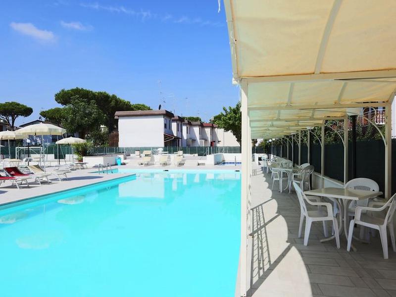 4EFF38A199BAD6E1E49AC24F671982E7