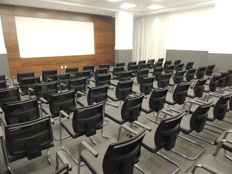 B151630EE1603AA89CA76F44851DBE06