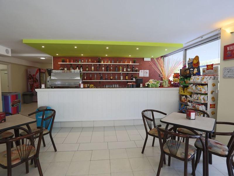 DE4EB850E1E08534B941259BDA485645