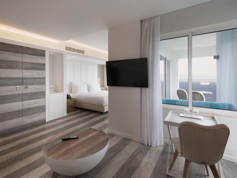 16E24A117AC19E17116D036B5B0A9D8C