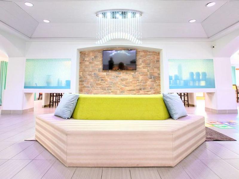 EFA063ACAEEE26E587837D4382FF8057