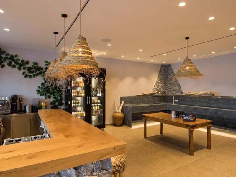 9AA2D2563FBA9822E8A0414310B0A9F6