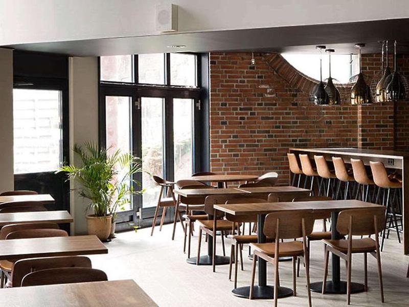 19E82C5726BF65E0D601740F98CC9CA4