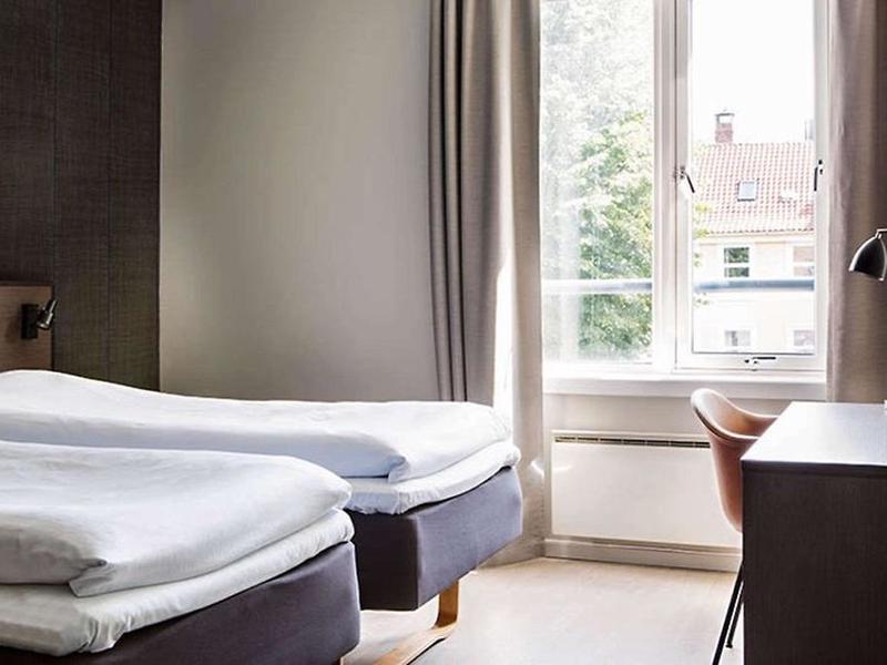 8FFAAE56CF357D11D8DECDF9B9A4AA89