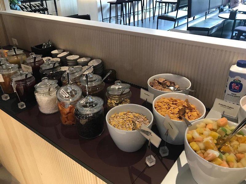 800004FBAF0F94AD2504E0B154488157