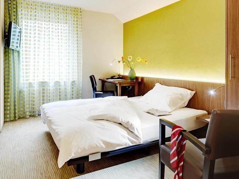 B1809907F27E47A5BD769392A6A67D3A