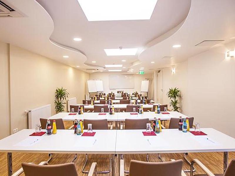 C924084673F978048E600EA28EF38F33