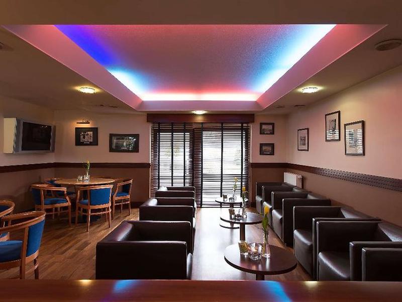 EFB152E45760729D94801886A6AB35F0