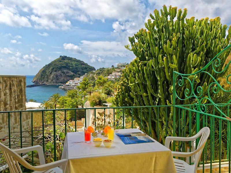 E2AC21F3A29B59756C1F55E36A0B8845