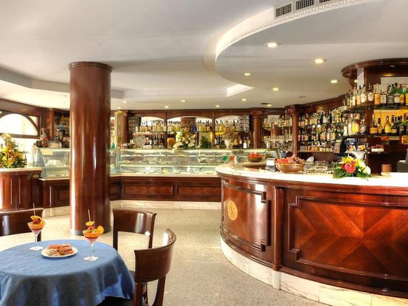 E4F2707FF54274D87877DA2C6F618E1A