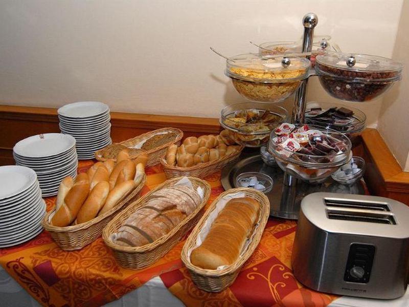 AD14764CDF705D35E9302157B7152C03