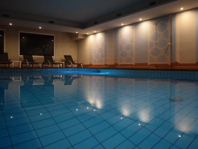 84E0B73EEA81286FBEB4D0F31223D8B3