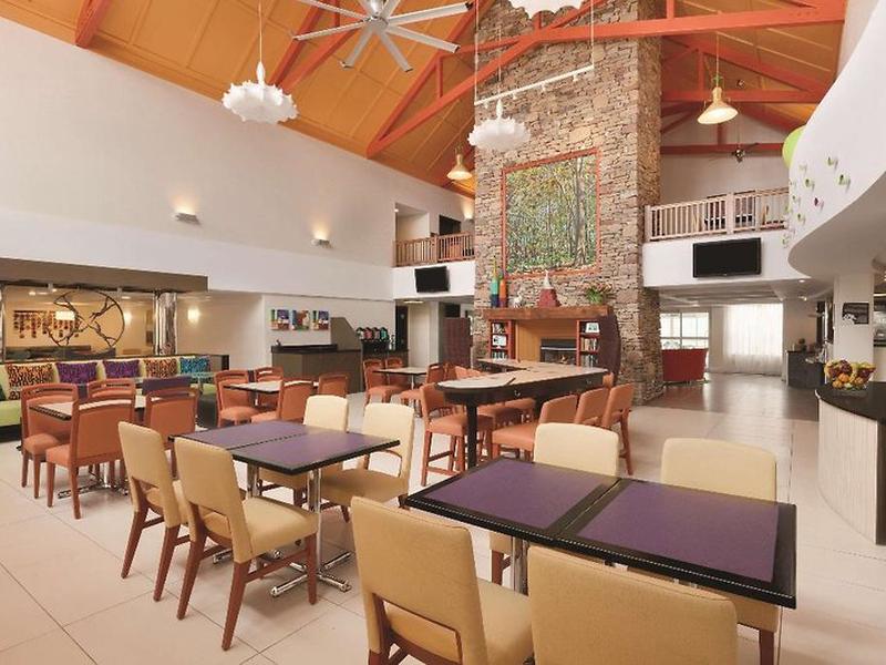 AD9B1A815CBCFCF6ECF3281C36C85502