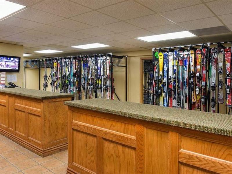 E18C6D654F158933EC0A9F1B60886496