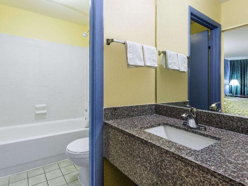 230FB50D1E04F7FA3CF8C23E67D0AFEA