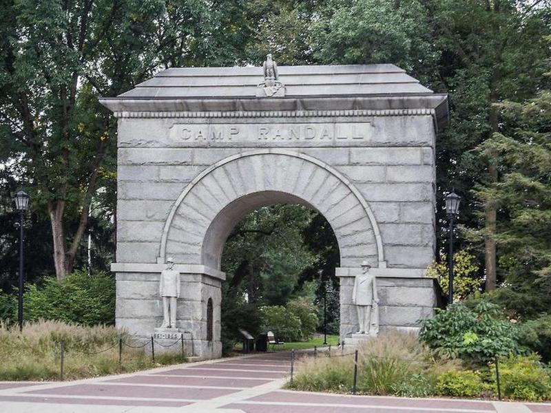 D9CD42D245A33AEC1A220673B5608AB6