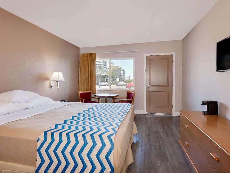 15F829B56C9A632931276E8D387A3FC1