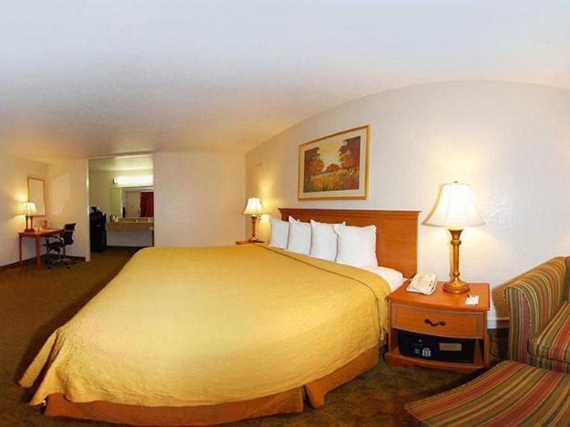 FB00F4D6DA009C316E7ED41D2B7F1339