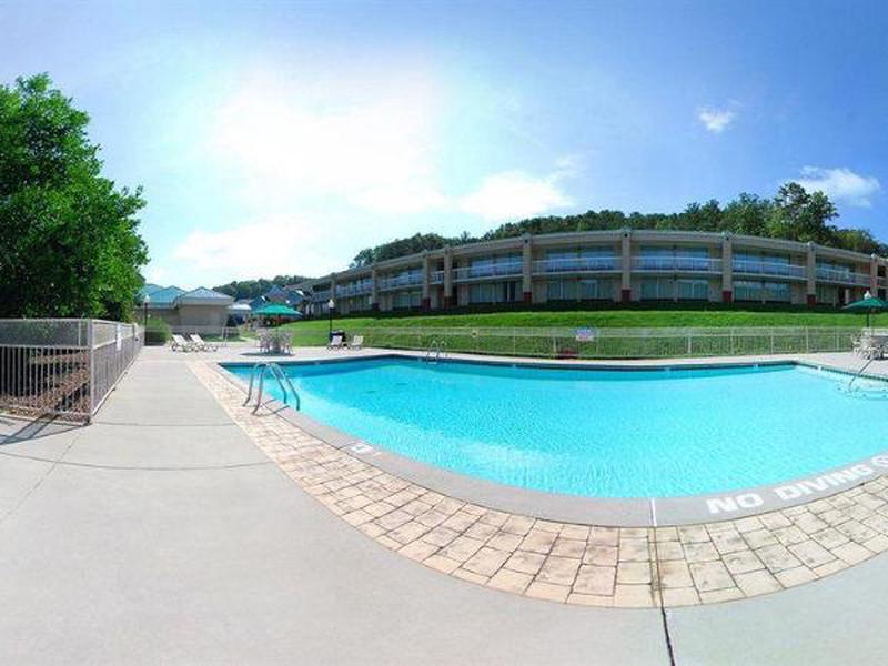 DC529053B0B56547F28185067CBE4A34