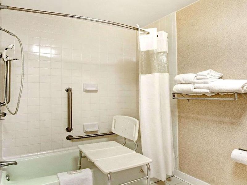 ABC4A5BCFEED81B652B82A84504BB1EA