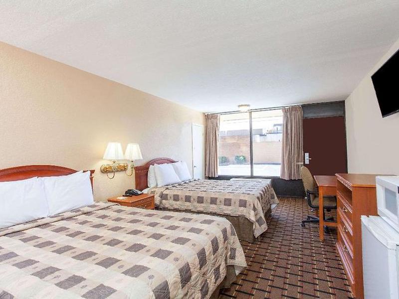 EBD8A96F4EB0E56DE16BDB247585328A