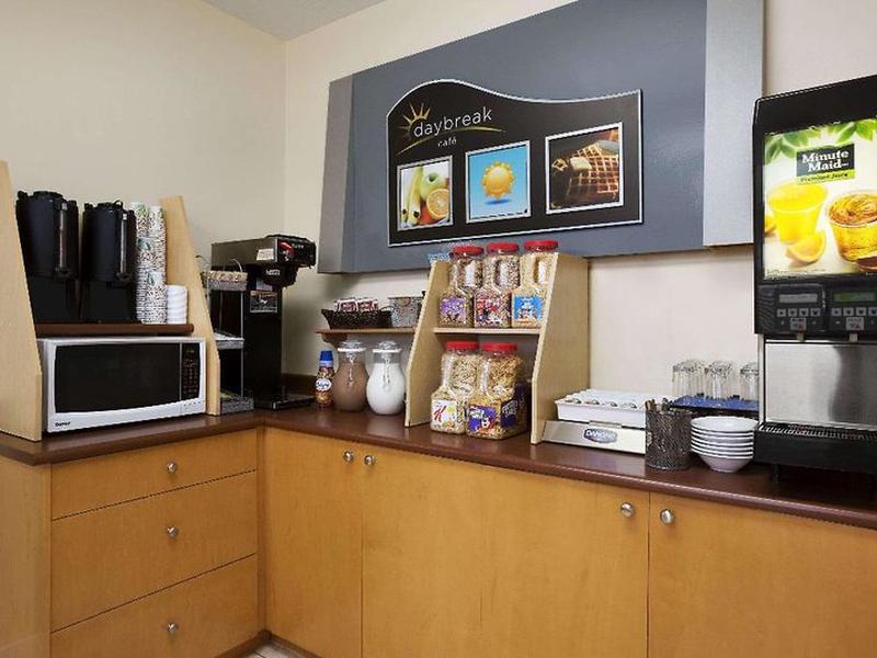 832C12CA30160CE5E6135BB3944F0E4B