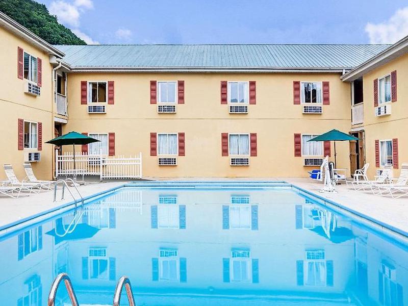 60F23E2398F270B6F2AECE462DA46561