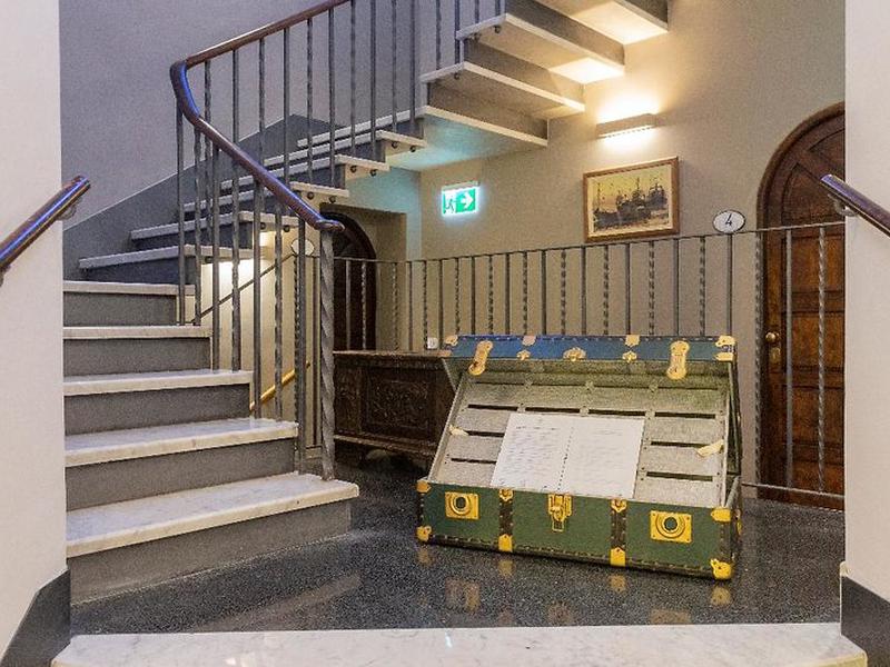 675E479BFA9FD6A4171E564F05DA8369