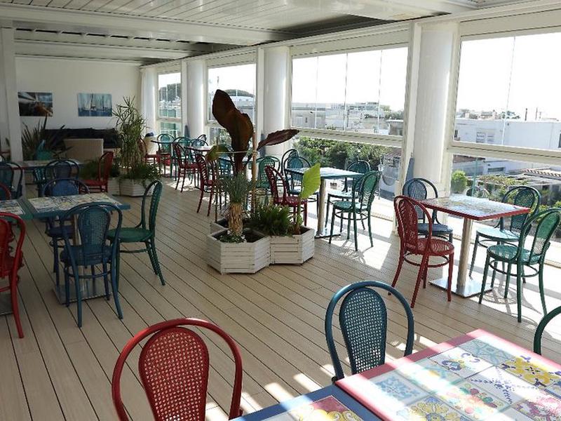 61791D165C7C6A323E3F2C1452508EDA