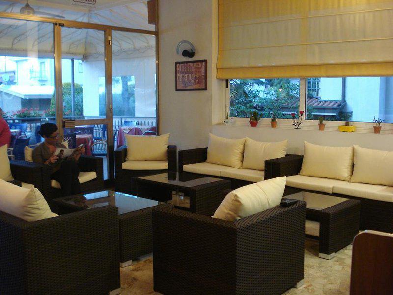 9ADB7DB135C15AB268A5E671ED7F1385