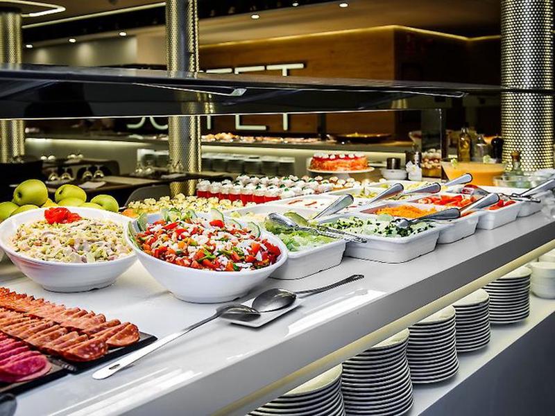 AB84E4E9E7B73258189B1D8B5E444726