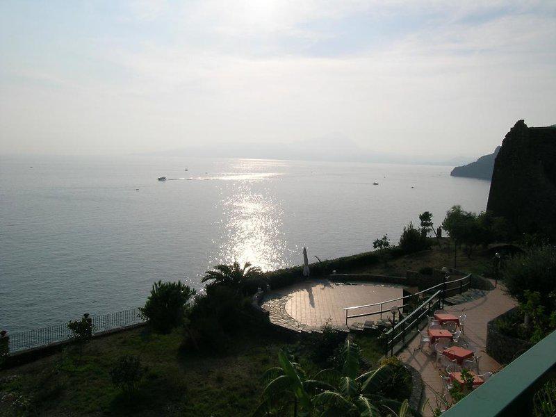 B5947F2C732B99236BE97146DD6915DA