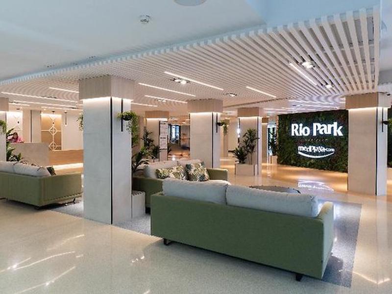 6737885C7ABED147E02B0B79EBF079BB