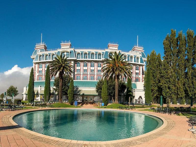 27D140A53F3AF8EE5546A8B83B47E65F